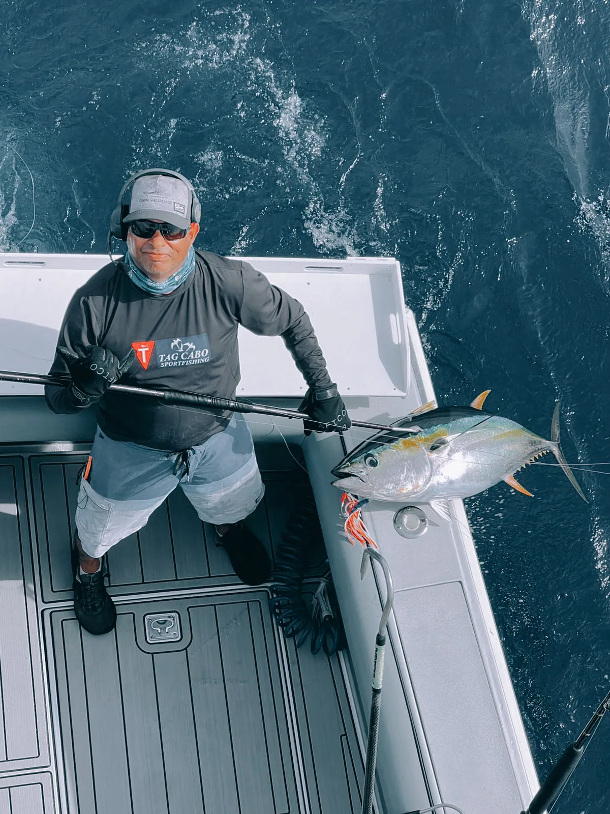 Cabo San Lucas sportfishing photo 125 — catch and crew aboard the Tag Cabo fleet