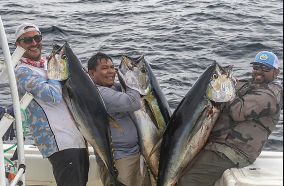 Cabo San Lucas sportfishing photo 105 — catch and crew aboard the Tag Cabo fleet