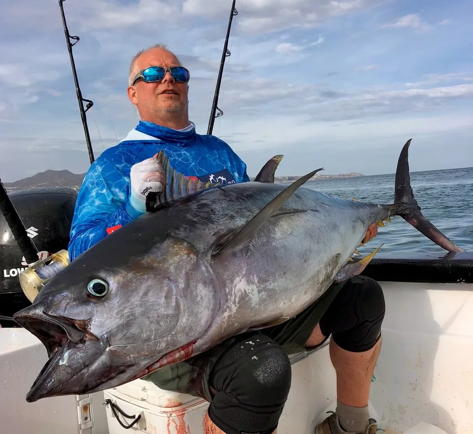 Cabo San Lucas sportfishing photo 014 — catch and crew aboard the Tag Cabo fleet