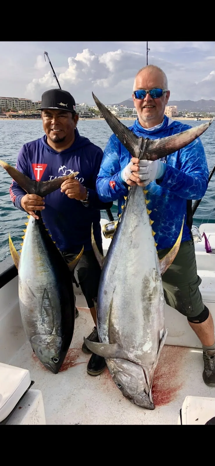 Cabo San Lucas sportfishing photo 013 — catch and crew aboard the Tag Cabo fleet
