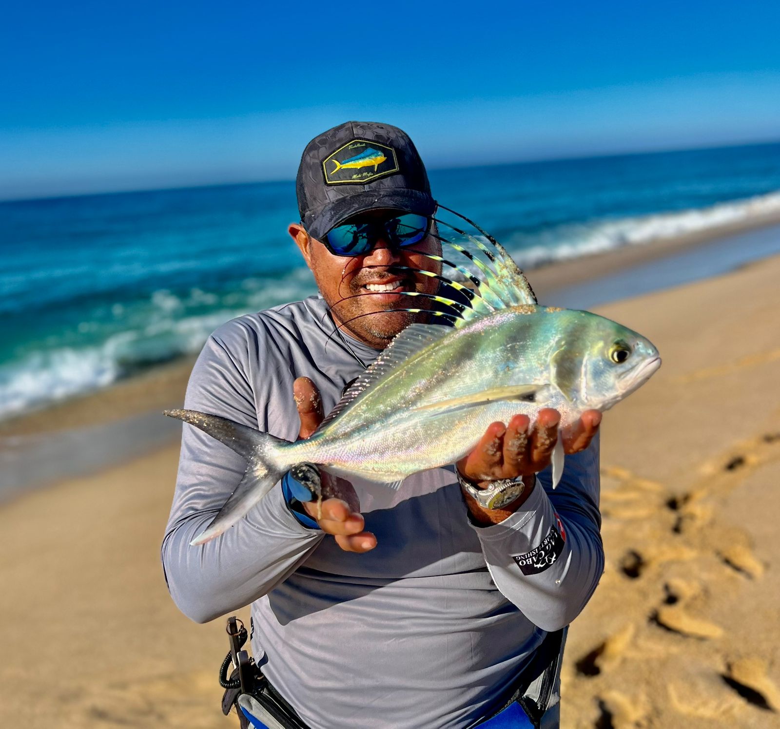 Surf fishing in Cabo San Lucas & The East Cape - Tag Cabo Sportfishing