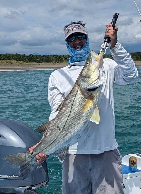 Inshore Fishing in Quepos Costa Rica - Tag Cabo Sportfishing